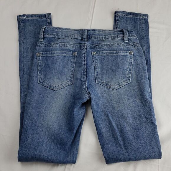 Hippie Laundry White Lace Distressed Blue Jeans - Picture 2 of 16